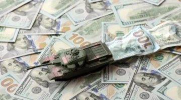 سعر الدولار مقابل الجنيه المصري في بنوك مصر الثلاثاء